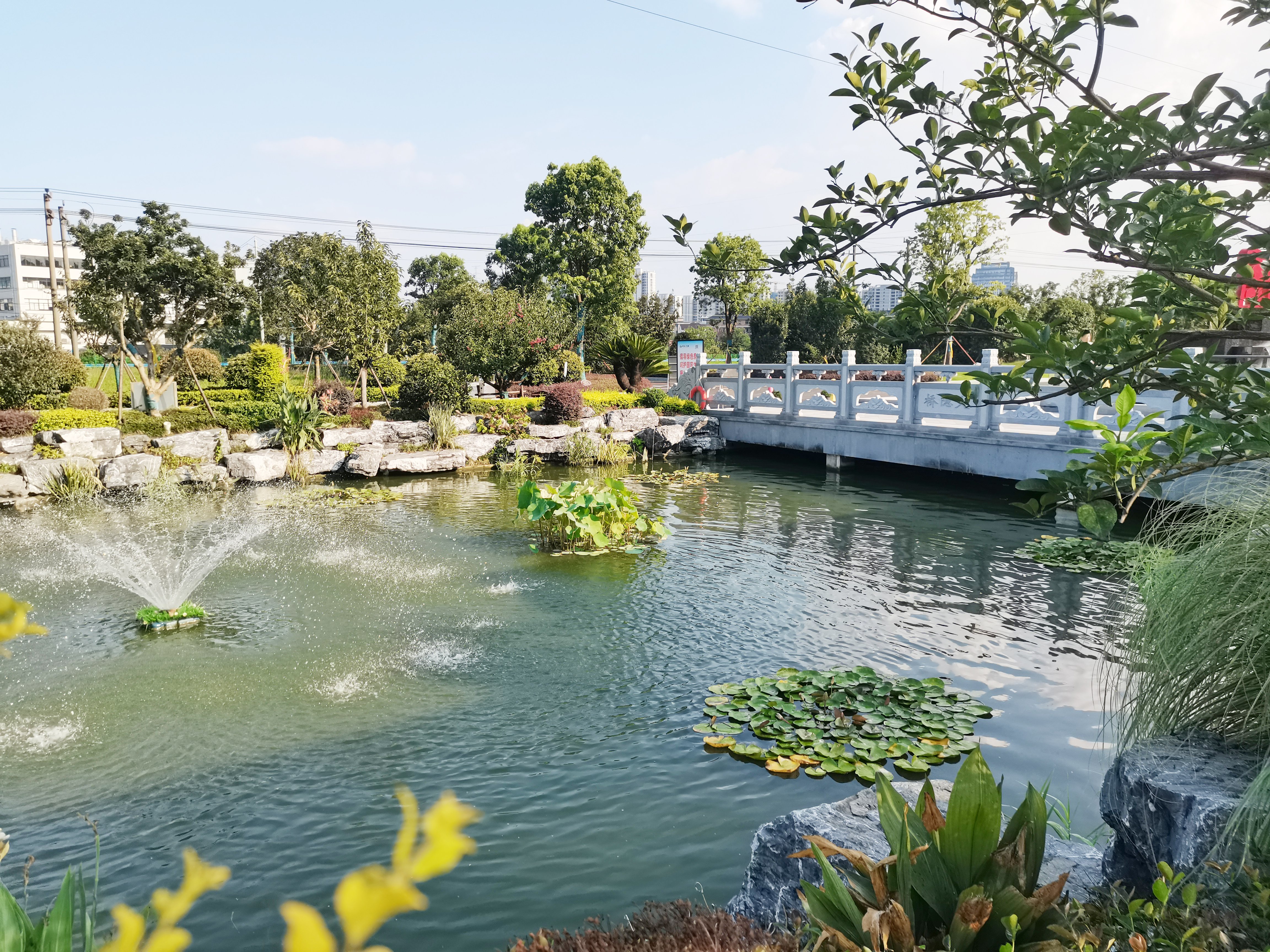 融合古今，，重塑葬文化新风貌