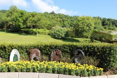 Ezpay钱包小型艺术雕塑葬：让生命以美学姿态归于自然